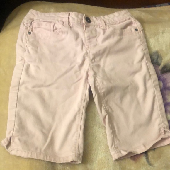 Shorts - Picture 2 of 3
